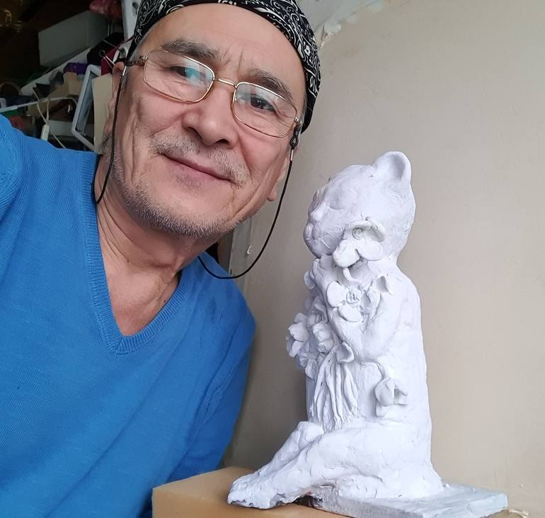 Original Expressionism Cats Sculpture by Rakhmet Redzhepov