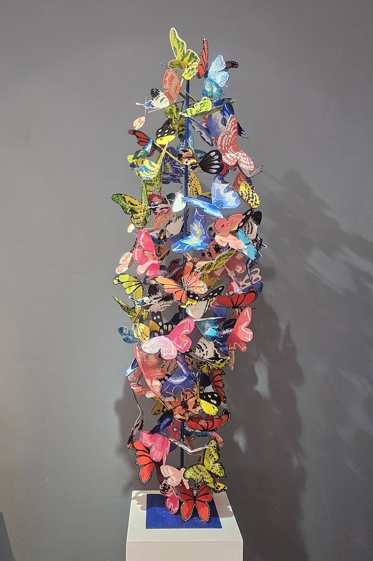 Original Figurative Nature Sculpture by Liliya Pobornikova