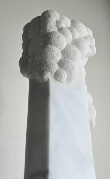 Column of bubbles thumb