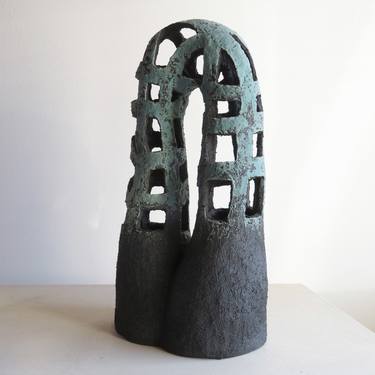 Original Modern Abstract Sculpture by Liliya Pobornikova
