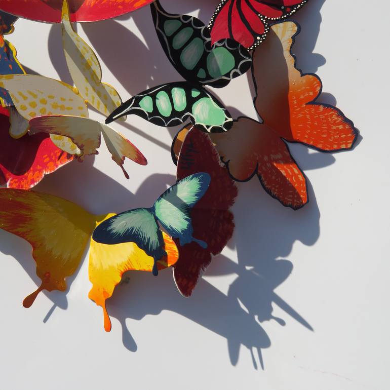 Original Illustration Nature Sculpture by Liliya Pobornikova