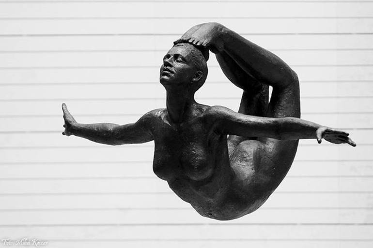 Original Body Sculpture by Andra-Simina Mocanu