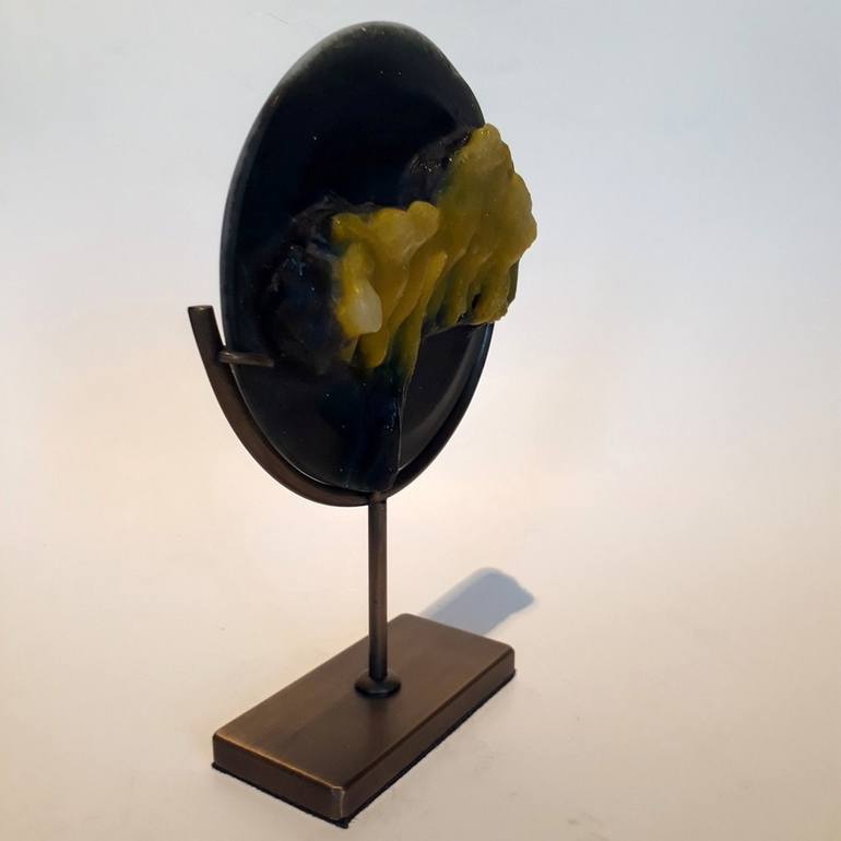 Original Post-impressionism Floral Sculpture by Gamze Haberal