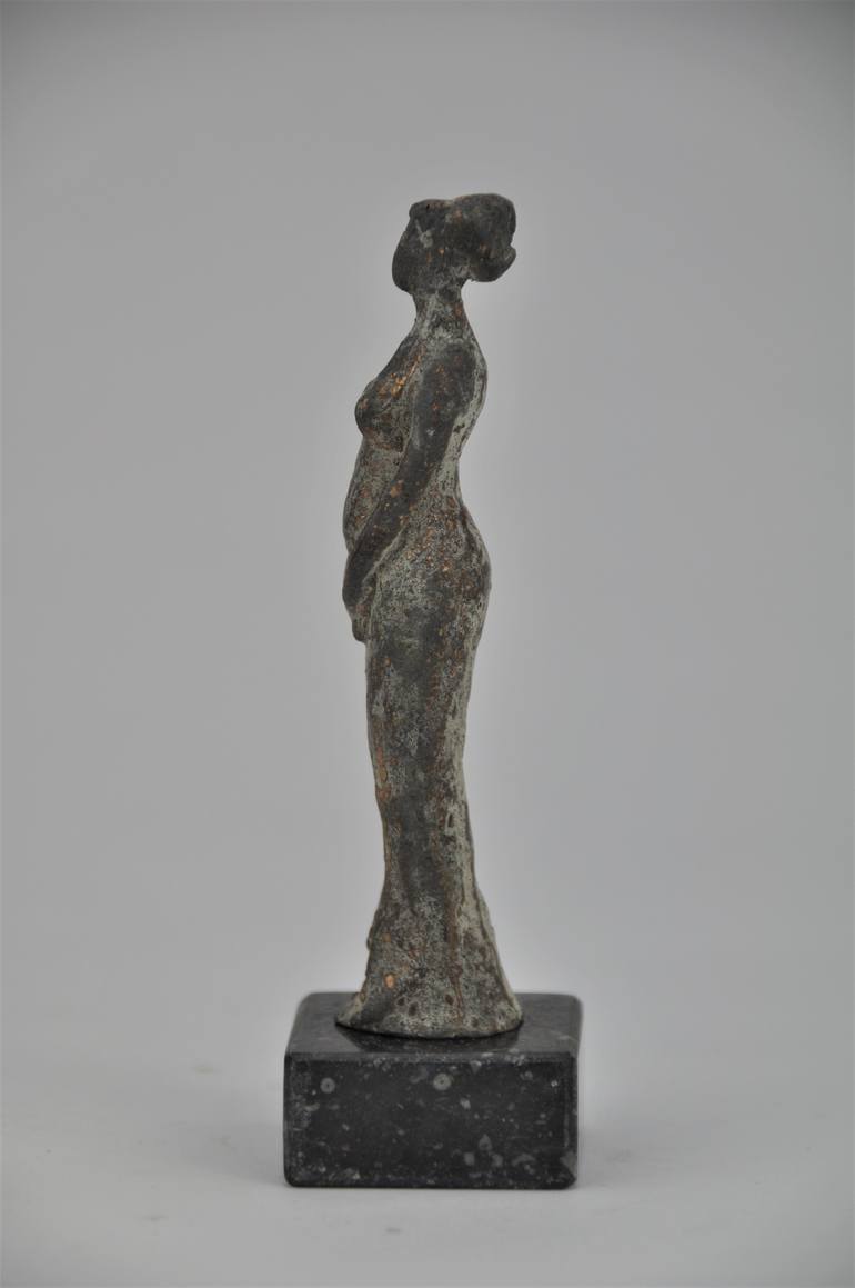 Original Fine Art Women Sculpture by Marianne van der Bolt