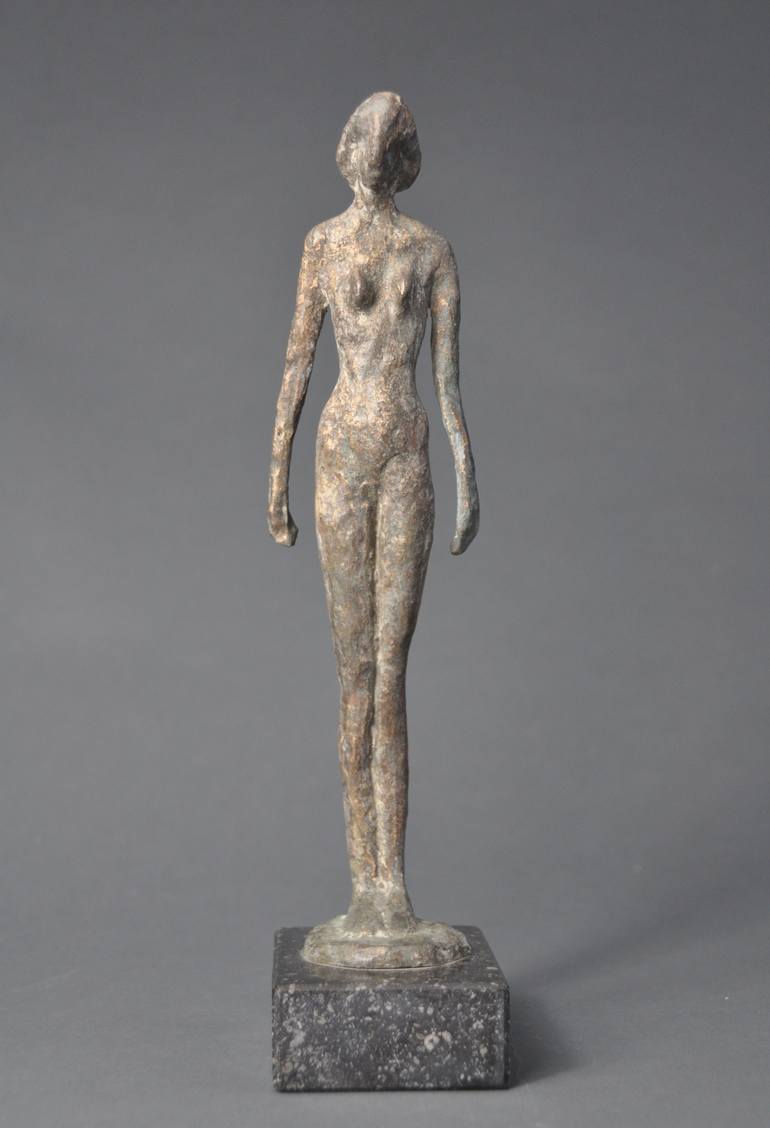 Original Modern Women Sculpture by Marianne van der Bolt