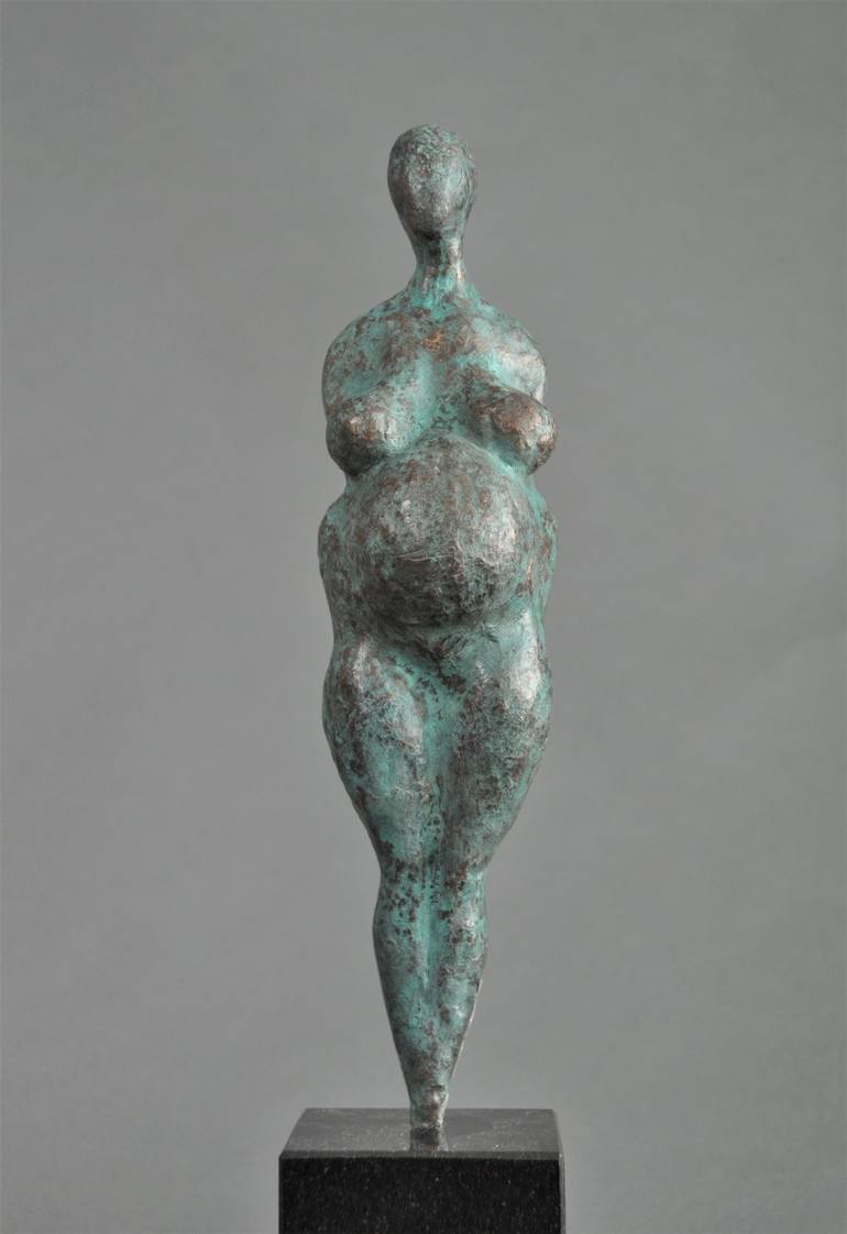 Original Women Sculpture by Marianne van der Bolt