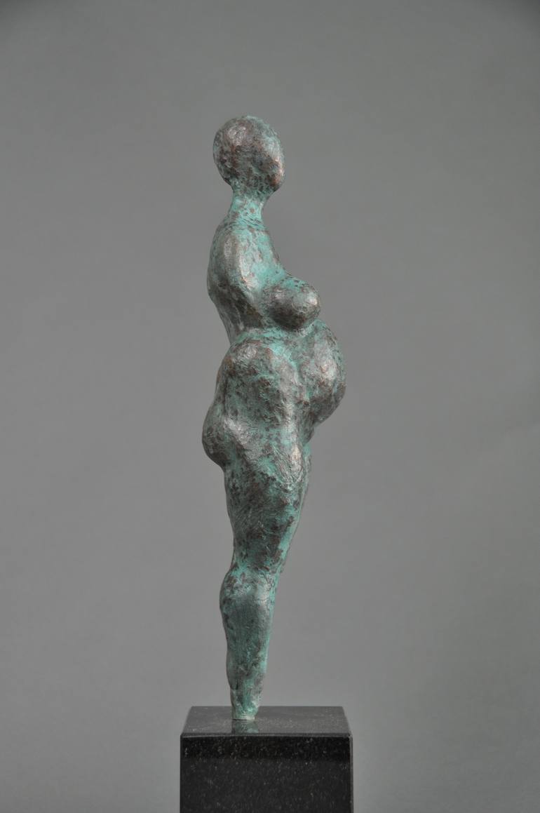 Original Women Sculpture by Marianne van der Bolt