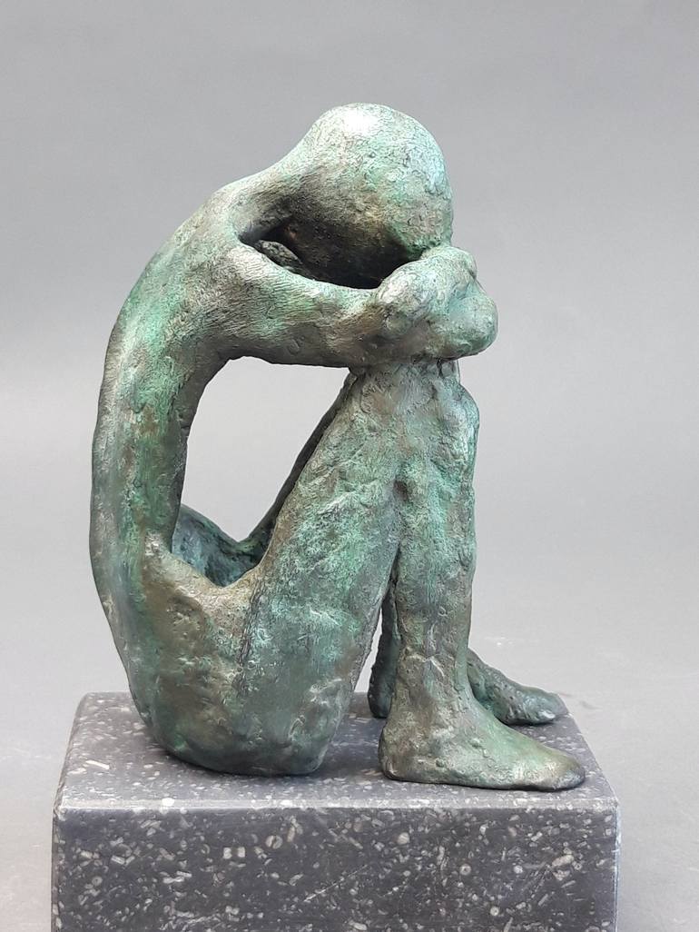 Original Modern Nude Sculpture by Marianne van der Bolt