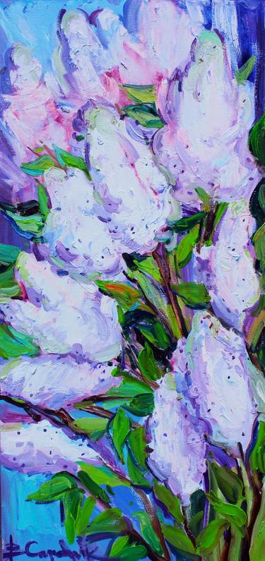 Spring tenderness white lilac. thumb