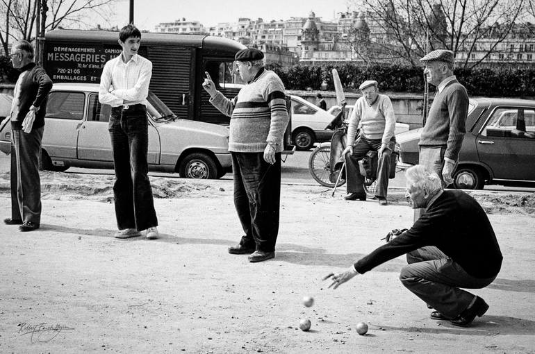 Original People Photography by Robbert Frank Hagens | Realism Art on Paper | 1976 | Precision throw - Jeu de boules along the Seine - Paris