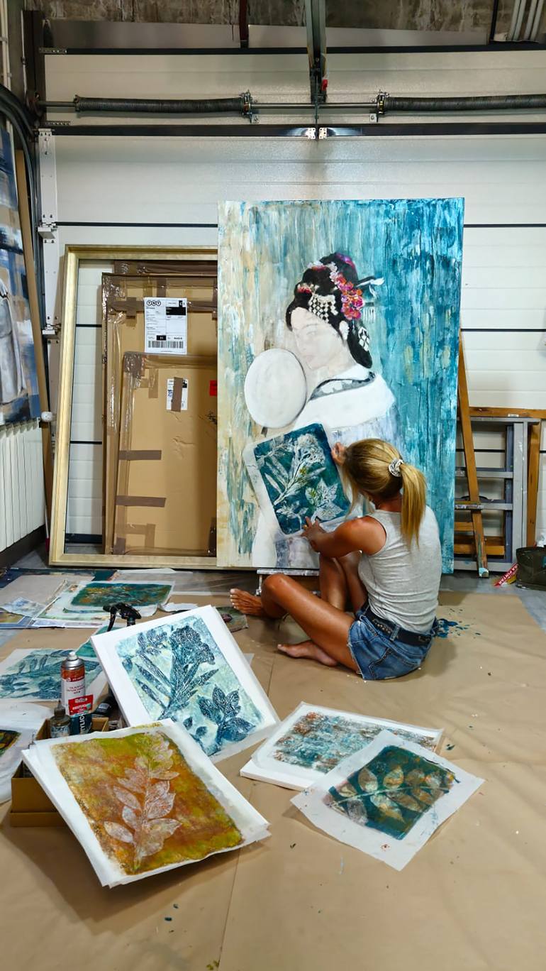 Original Contemporary Women Painting by Carolina Sauca