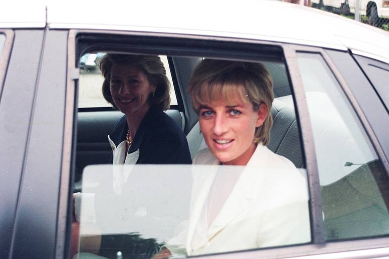 Princess Diana Arriving To Meet Mother Teresa - Limited Edition 11 of ...