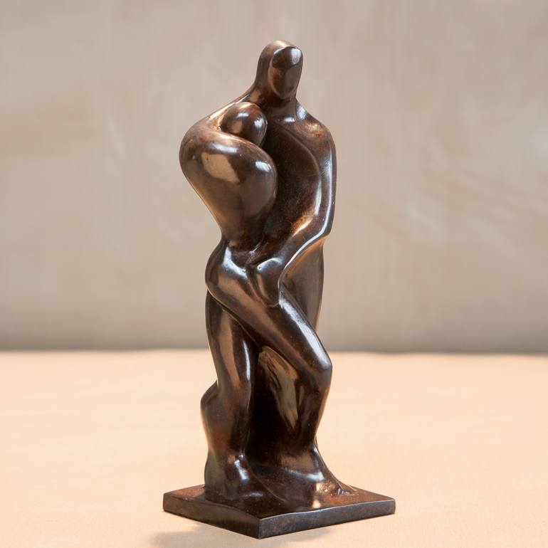 Original Figurative Love Sculpture by Eric PIERRE