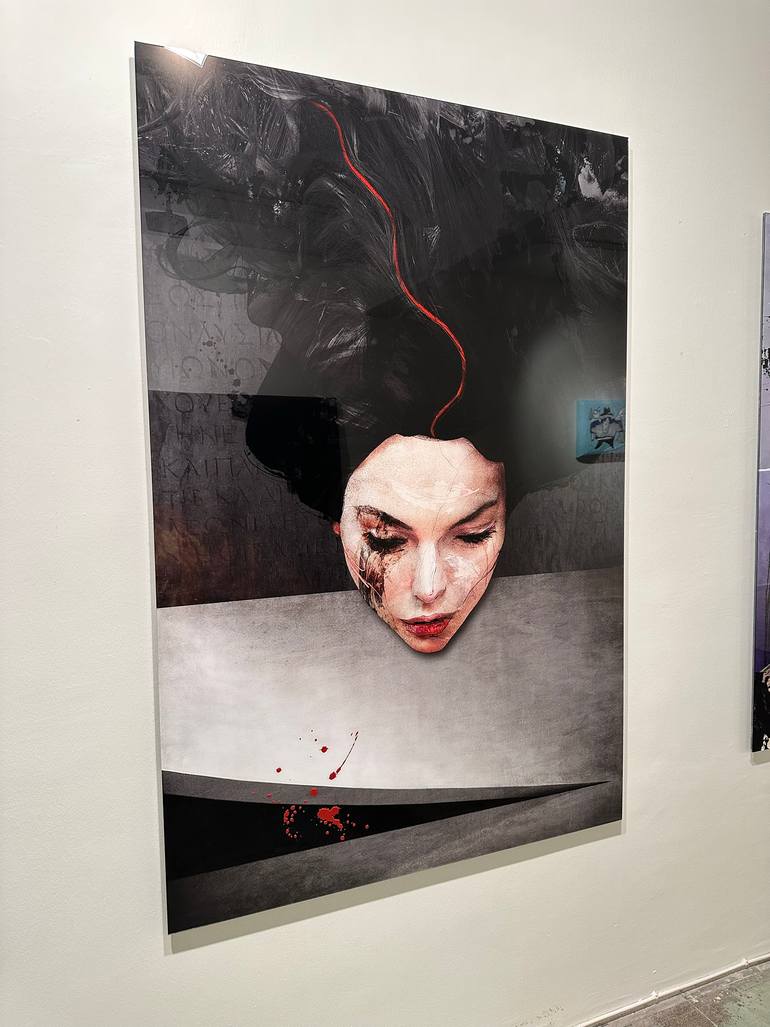 Original Portraiture Women Mixed Media by Sait Mingü