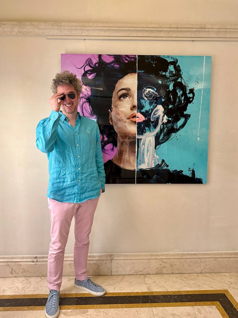 Original Portraiture Women Mixed Media by Sait Mingü