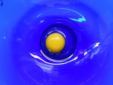 Egg in a blue bowl thumb