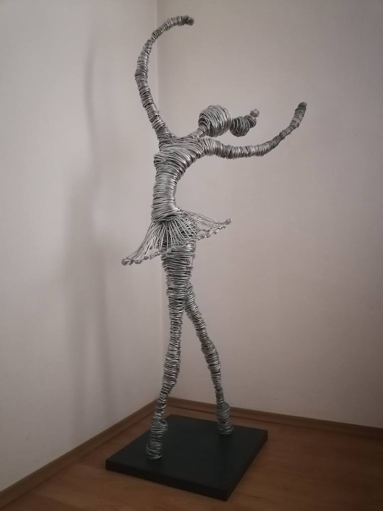 Original Figurative Body Sculpture by Zdravko Jovic