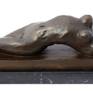 TORSO OF ADELE
After Auguste Rodin
Material: Bronze
Size: 14 x 37,5 x 14 cm (HxWxD)
Weight: 6.5 kg
Limited edition of 50 sculptures!