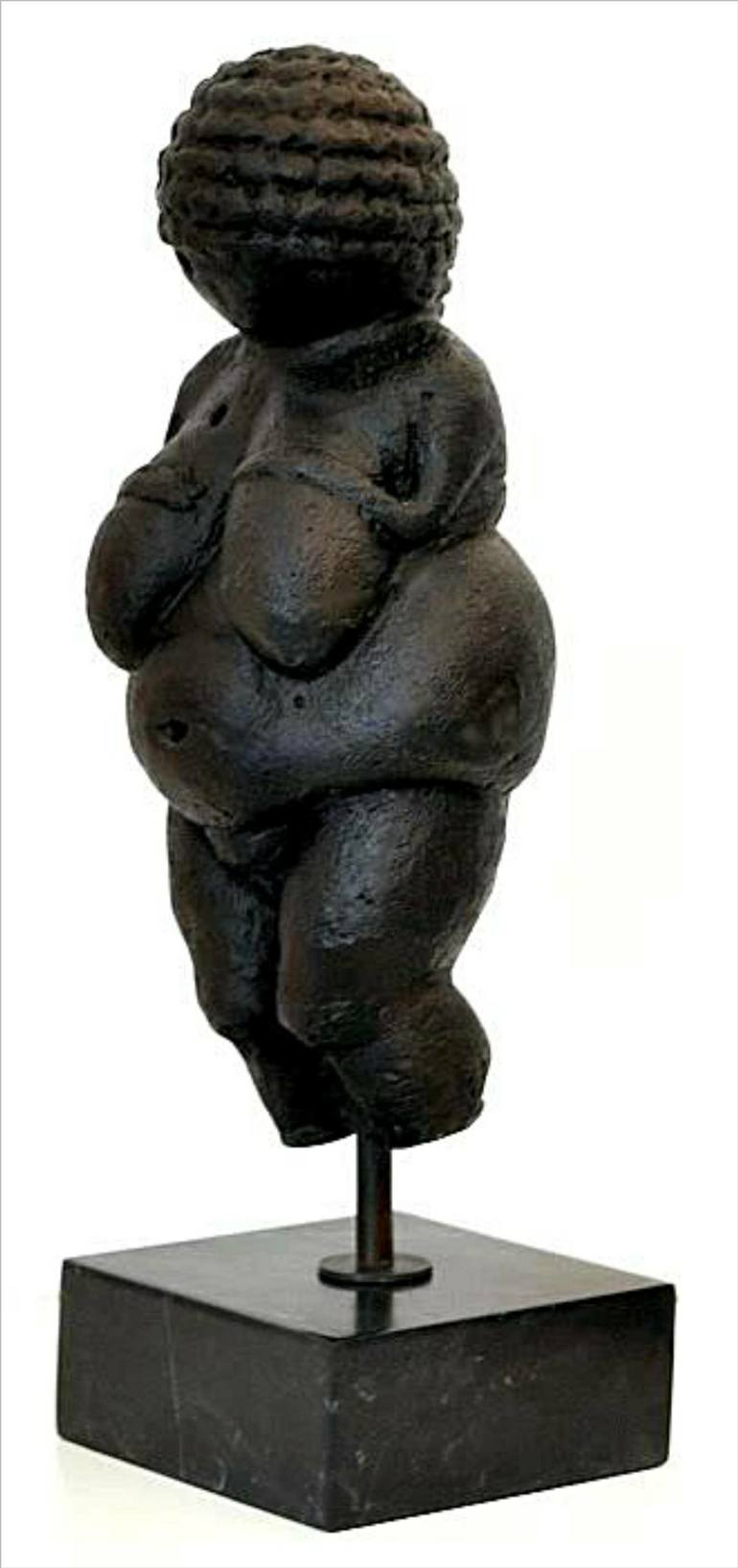 Original Abstract Women Sculpture by Ariane von Bornstedt