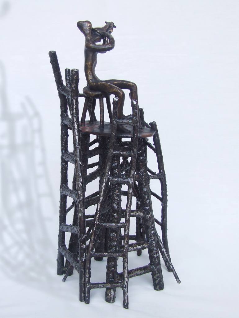Original Figurative People Sculpture by Tanom Kongchan