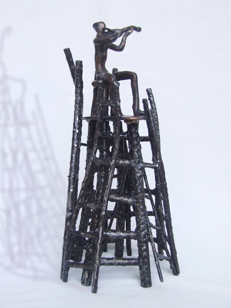 Original Figurative People Sculpture by Tanom Kongchan