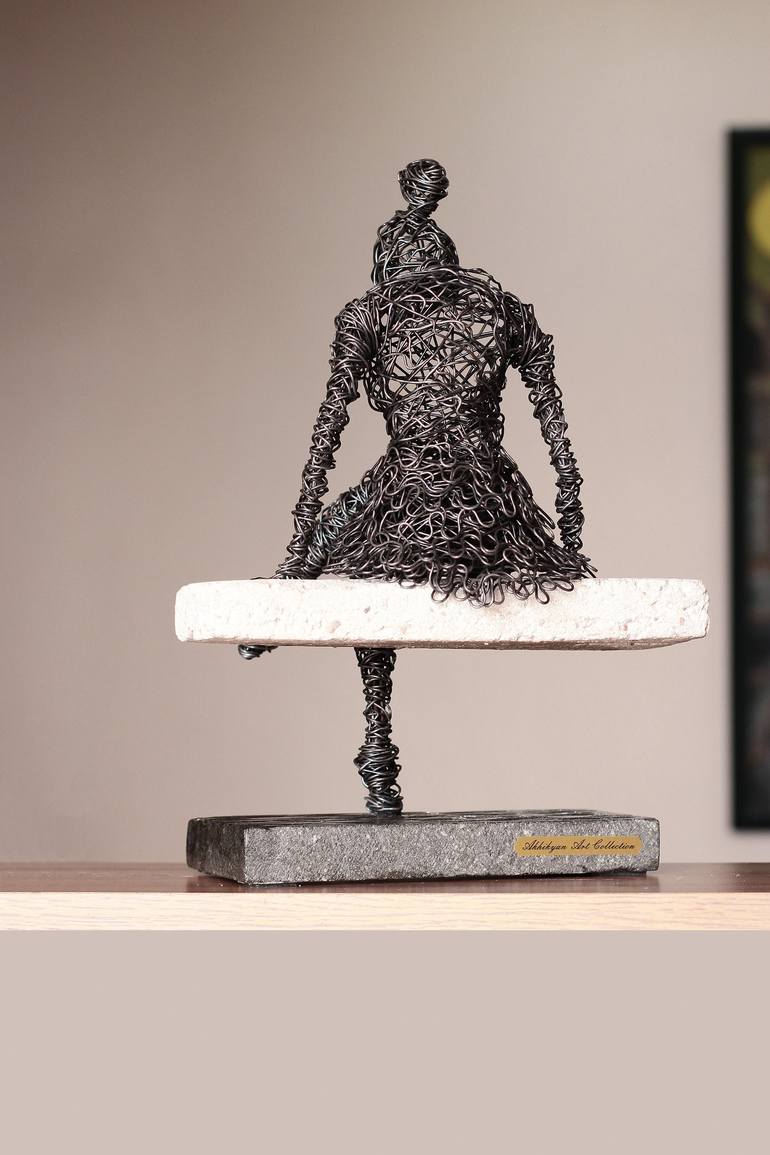 Original Figurative People Sculpture by Narinart Armgallery