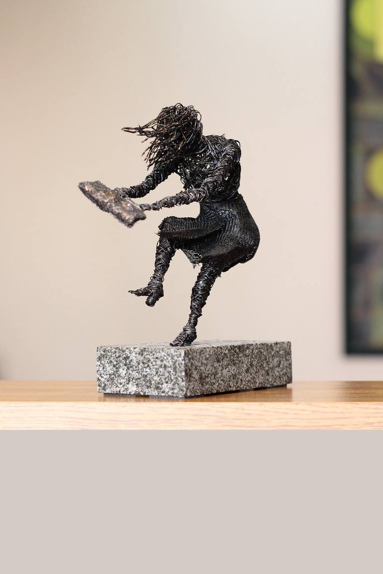 Original Figurative People Sculpture by Narinart Armgallery