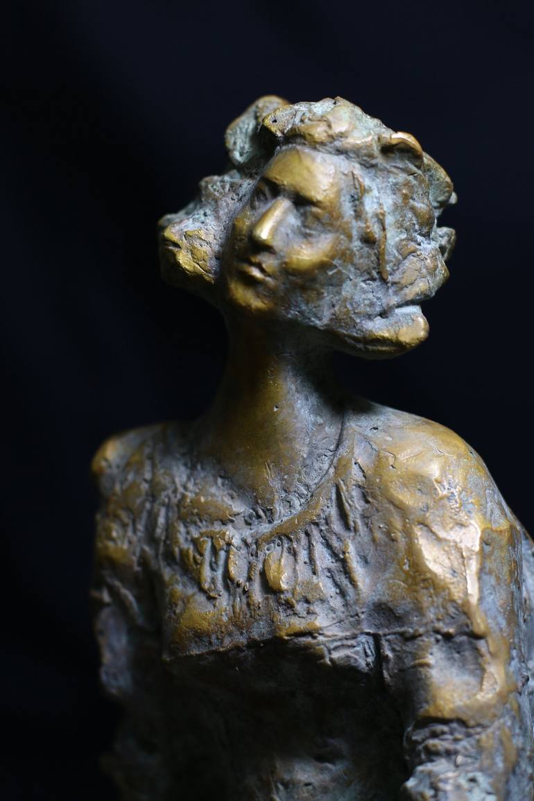 Original Figurative Women Sculpture by Narinart Armgallery