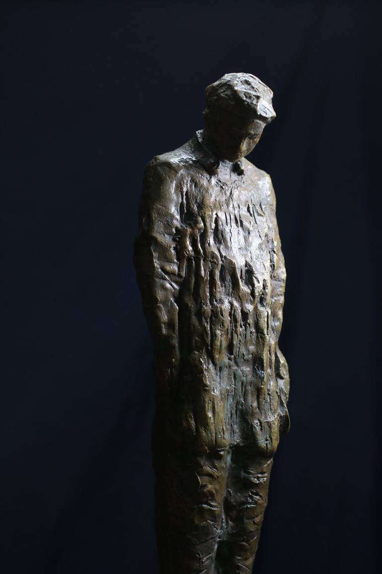 Original Figurative Men Sculpture by Narinart Armgallery