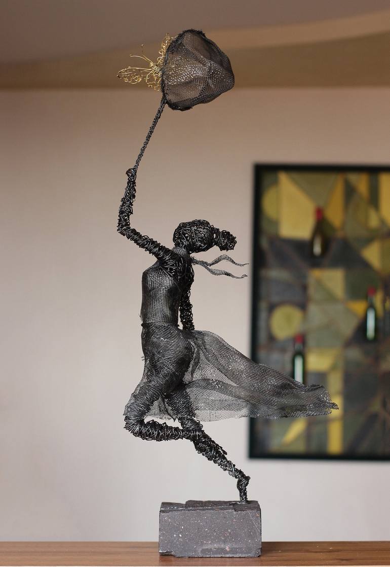 Original Figurative People Sculpture by Narinart Armgallery