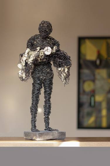 Original Figurative People Sculpture by Narinart Armgallery