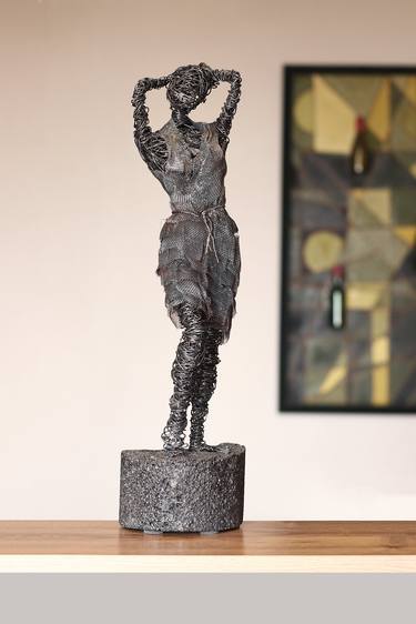 Original Figurative Women Sculpture by Narinart Armgallery