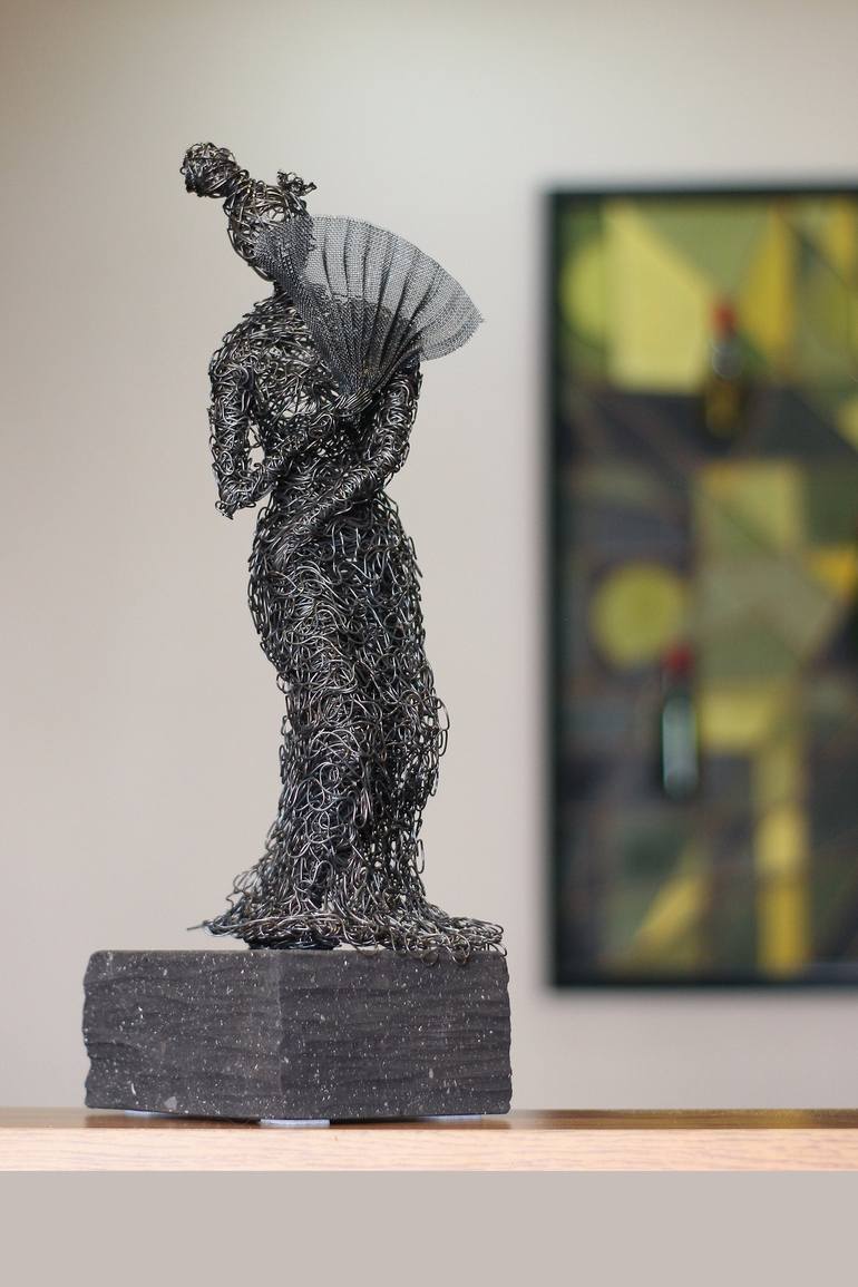 Original Abstract Women Sculpture by Narinart Armgallery