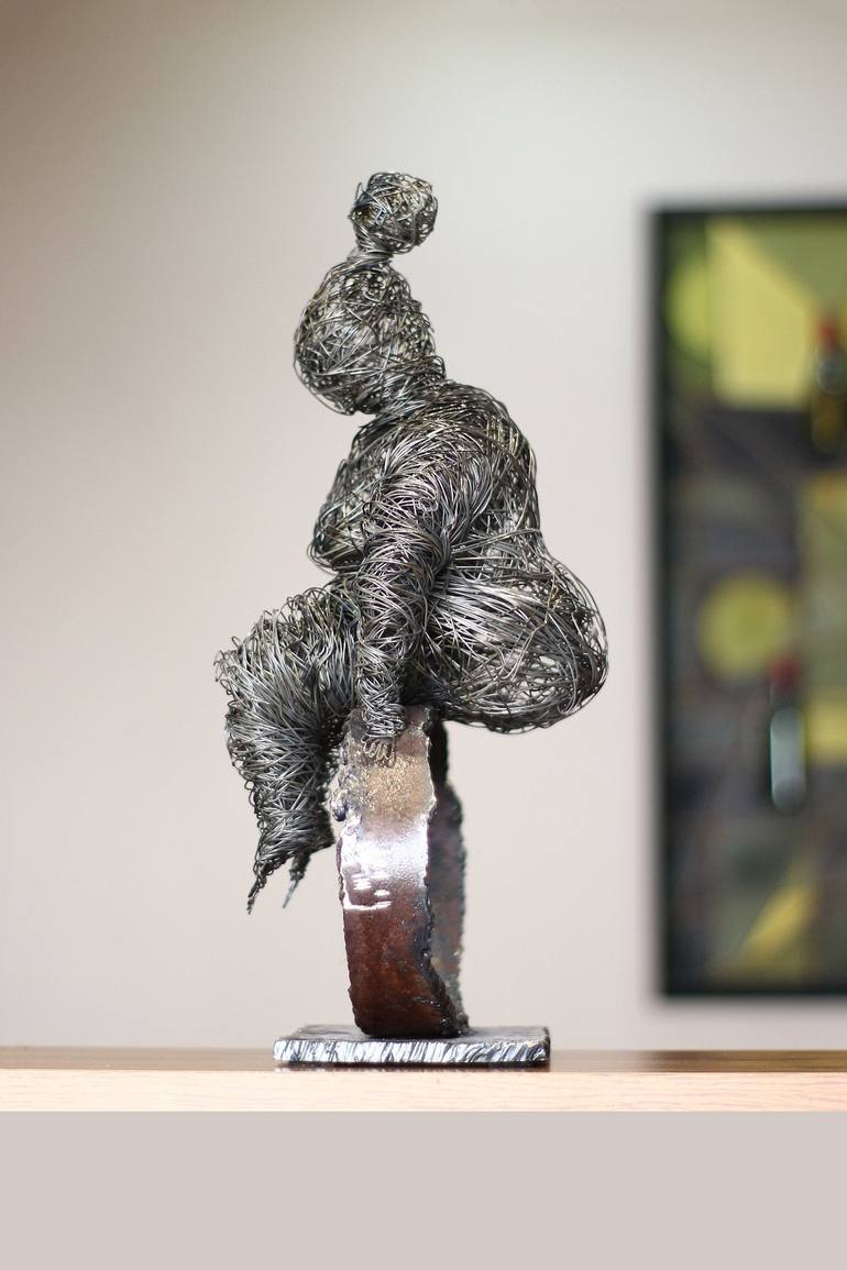Original Abstract Women Sculpture by Narinart Armgallery
