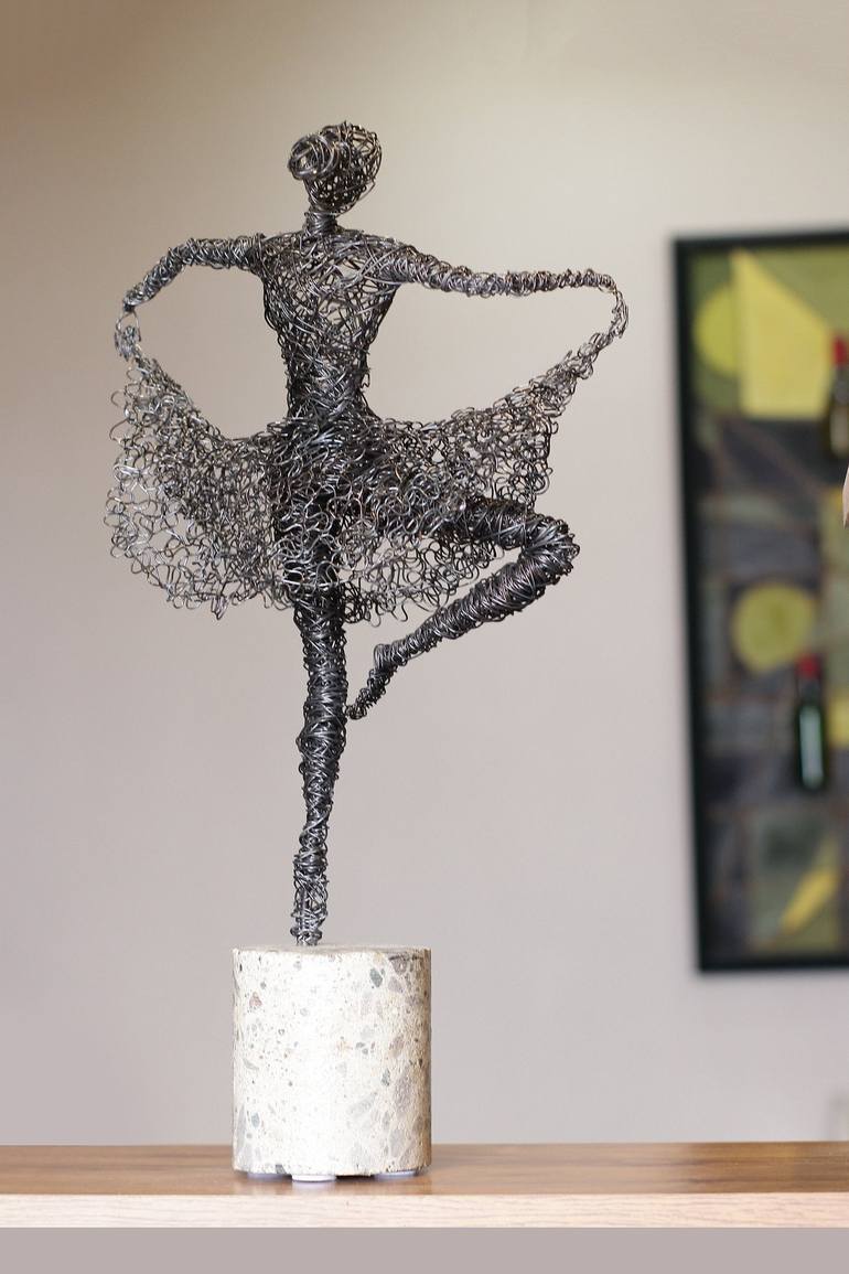 Original Abstract People Sculpture by Narinart Armgallery