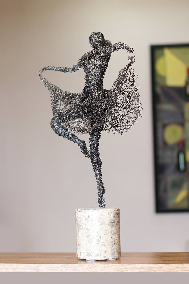 Original Abstract People Sculpture by Narinart Armgallery