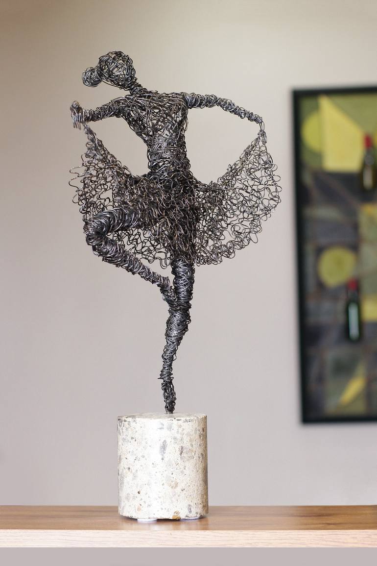 Original Abstract People Sculpture by Narinart Armgallery