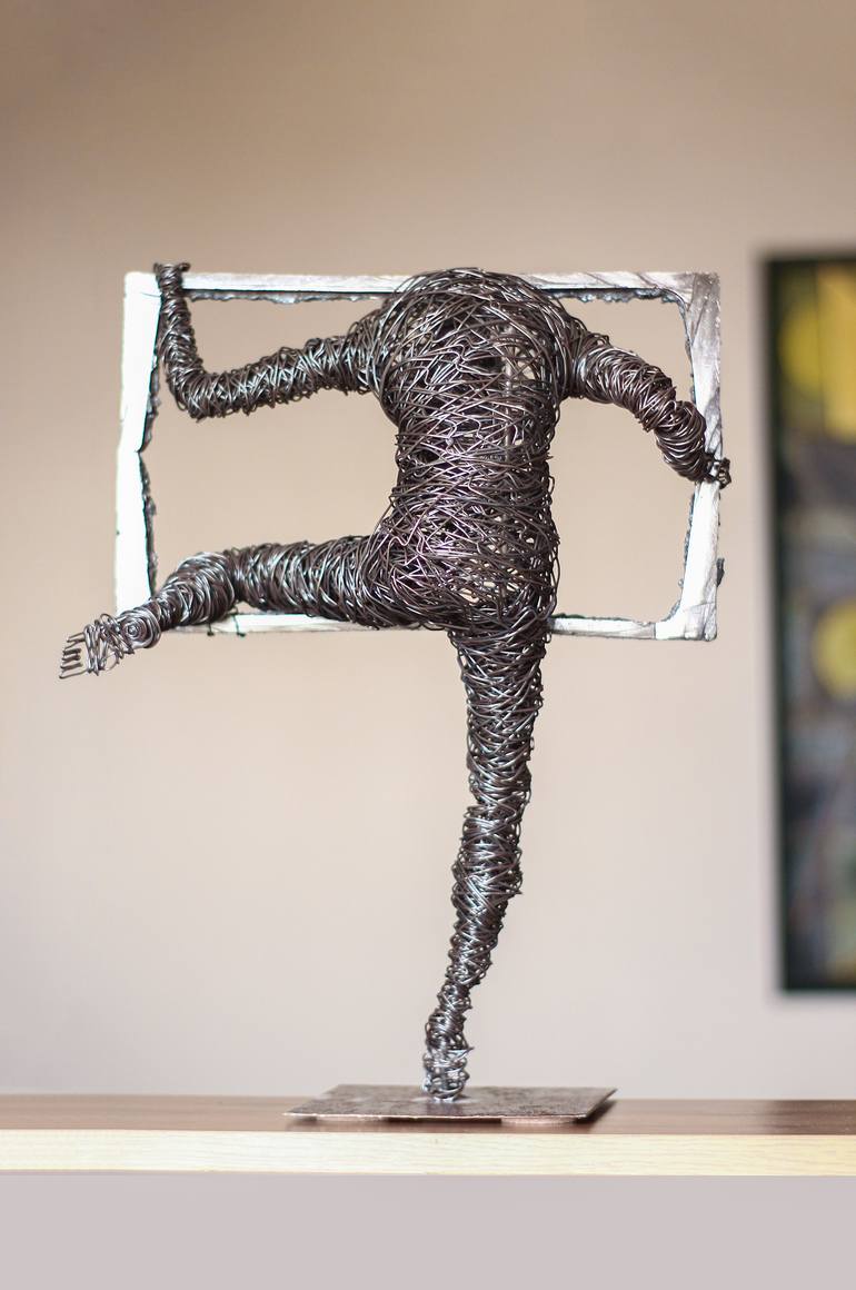Original Abstract People Sculpture by Narinart Armgallery