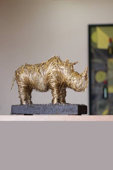 Karen Axikyan/Golden rhino (20x30x12 2.9kg iron, brass, tufa) thumb