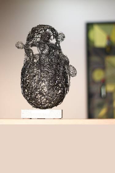 Karen Axikyan/The escape (31x20x17 1.7kg iron, basalt) thumb