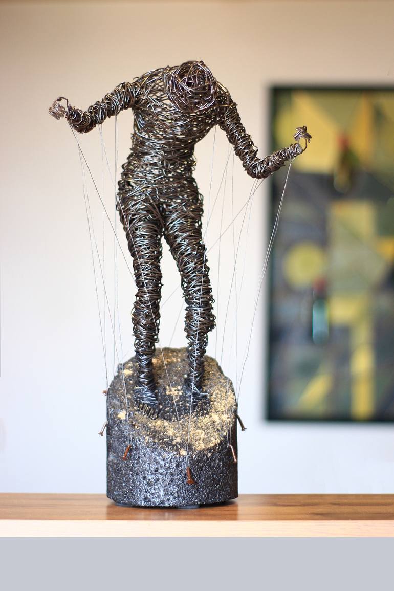 Original Figurative People Sculpture by Narinart Armgallery