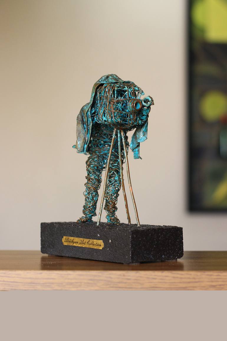 Original Figurative People Sculpture by Narinart Armgallery