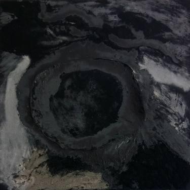 Crater thumb