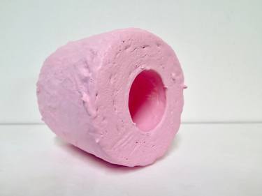 TP (to pause) in pink thumb
