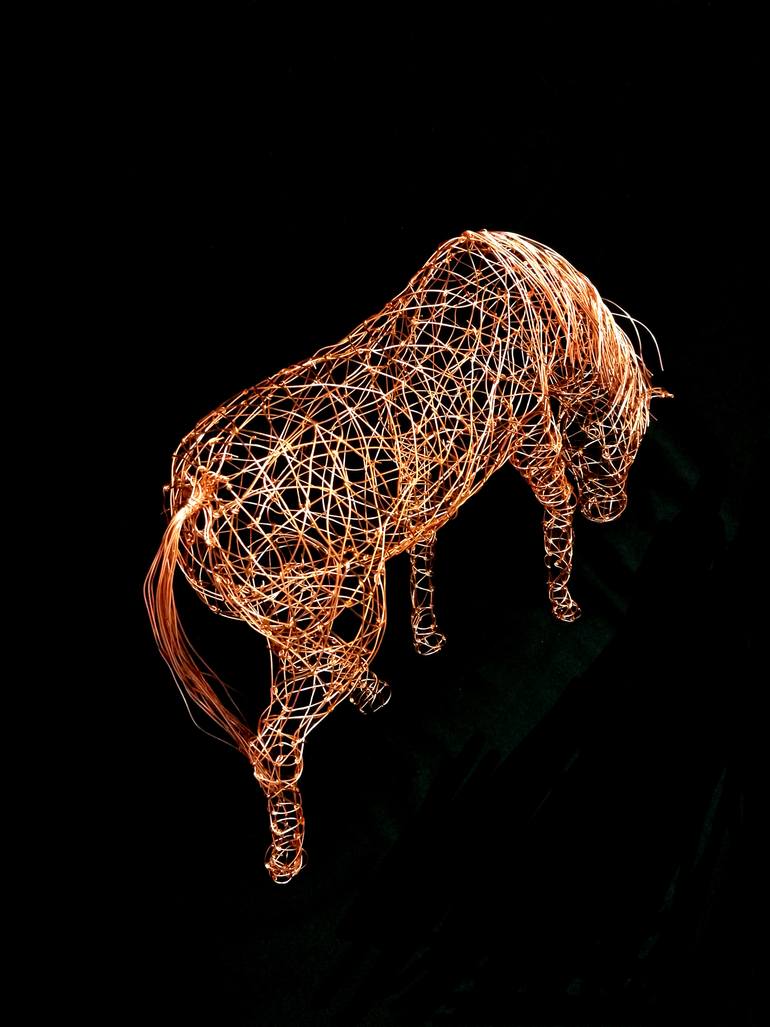 Original Documentary Animal Sculpture by Simone Wojciechowski