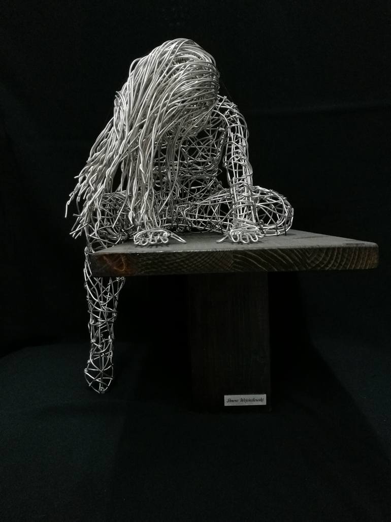 Original Figurative Women Sculpture by Simone Wojciechowski