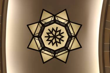 star shape design on ceiling thumb