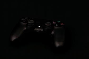 PS4 Controller thumb