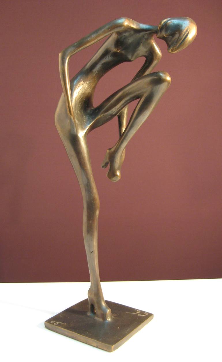 Original Women Sculpture by Valiantsin Borzdy