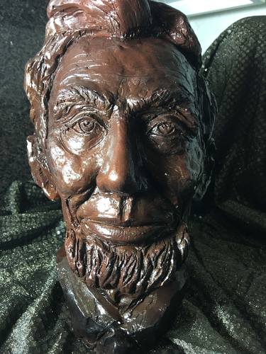 Tribute to Abraham Lincoln American President Fired Clay Painted to be made to look like Bronze Mystical Art thumb
